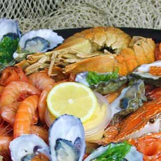 Taste of the Sea seafood platter with bugs, prawns, oysters, crab and smoked salmon, delivered to Whitsunday Reflections, Airlie Beach