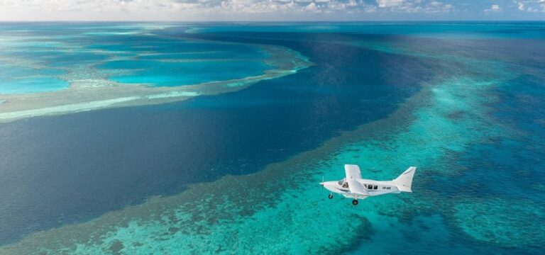 A scenic flight over the outer Great Barrier Reef off the Whitsundays